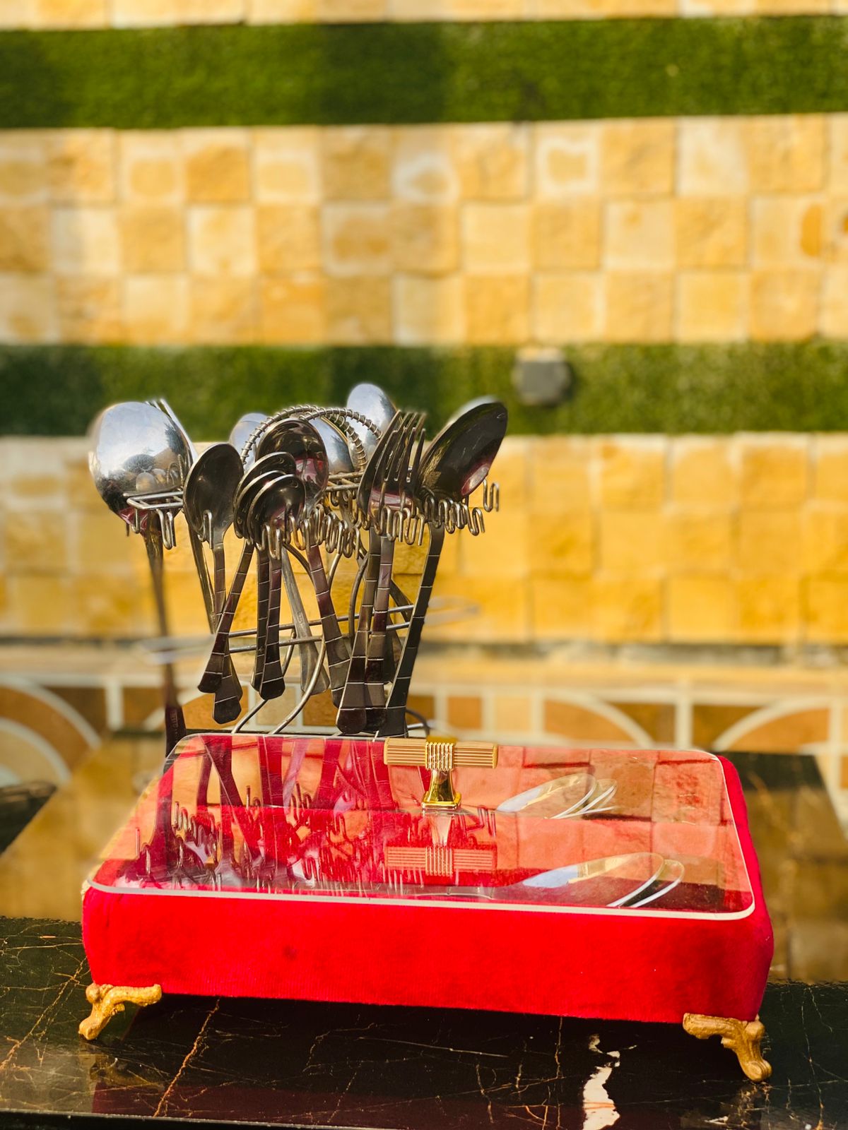 PLAIN VELVET CUTLERY BOX