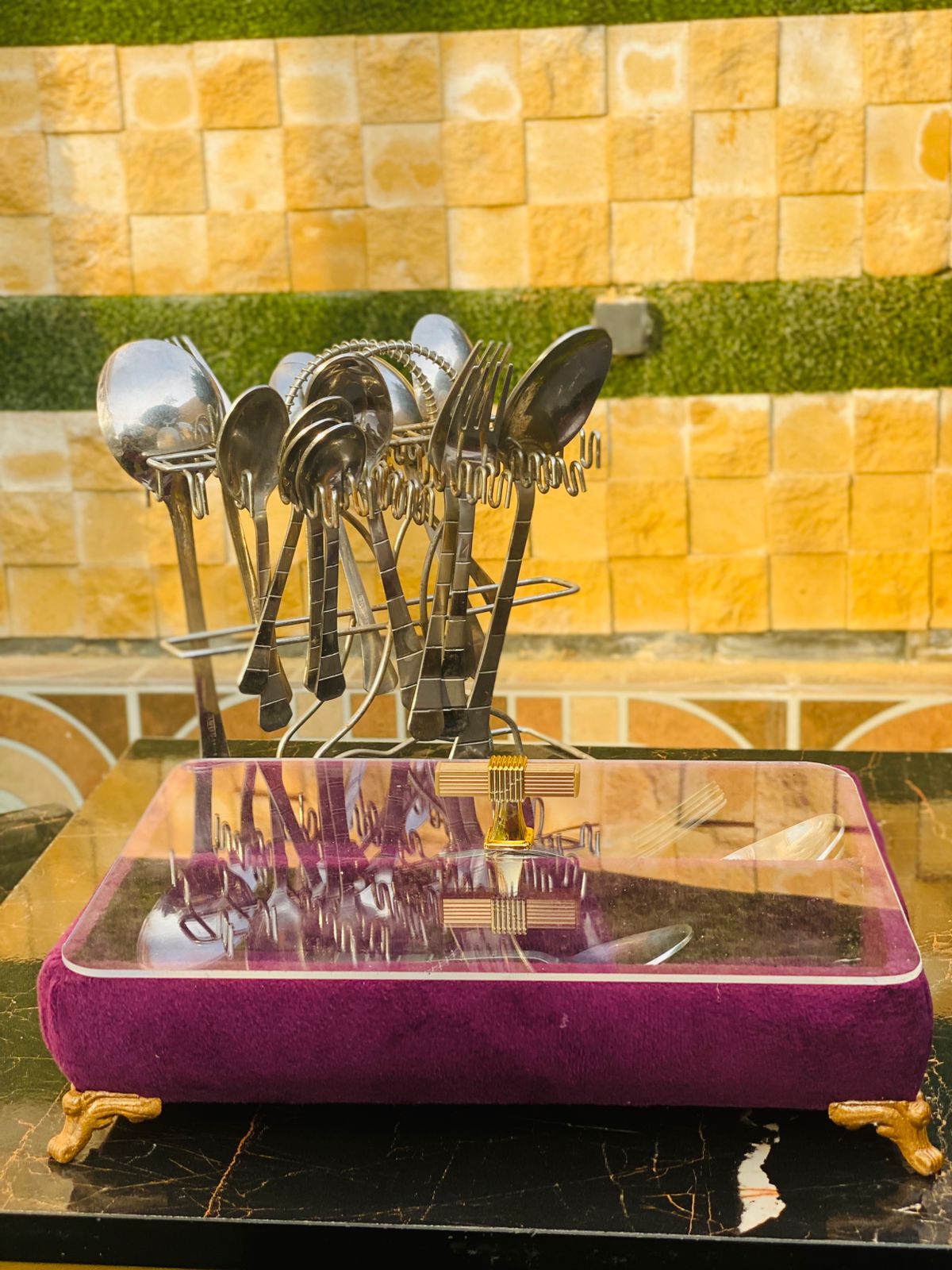 PLAIN VELVET CUTLERY BOX
